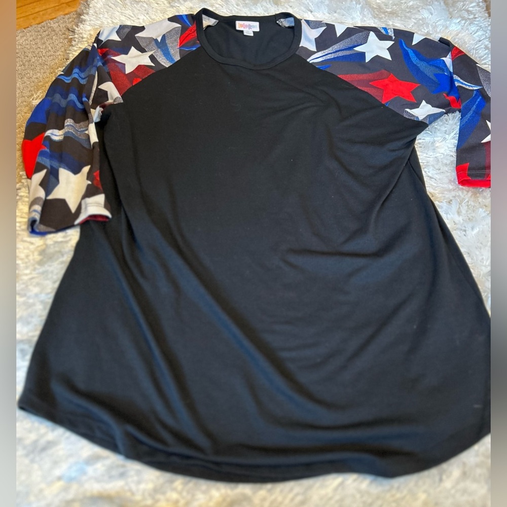 LuLaRoe Vintage Americana Randy baseball tee.  3/4 length sleeves.  Black. XL